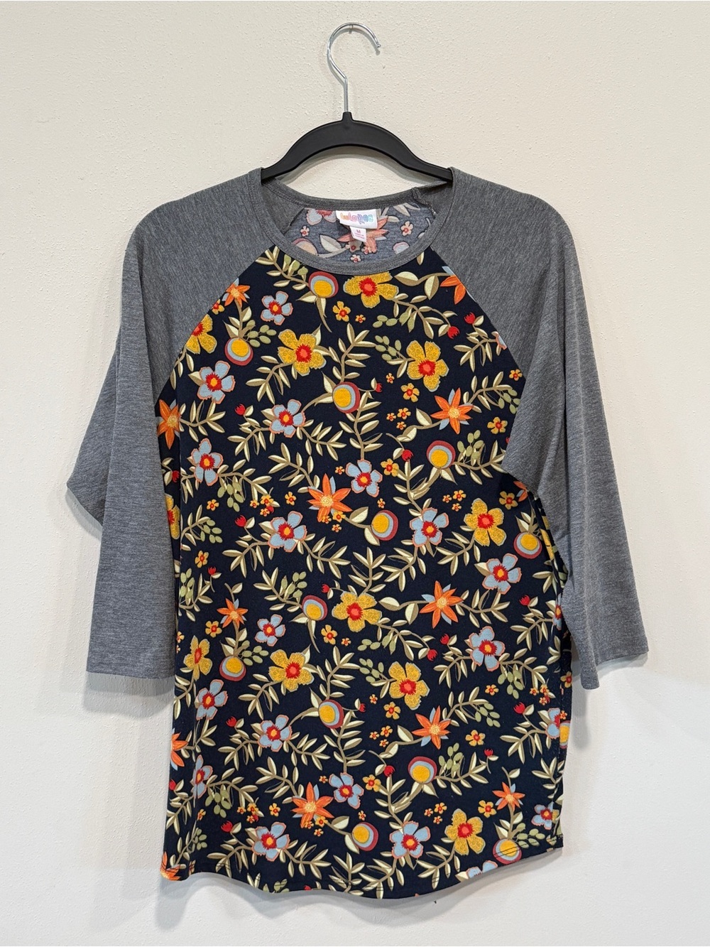 LuLaRoe  Floral Raglan Shirt  with Gray Trim Y2K Size M